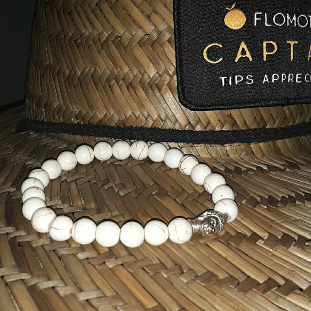 Bone bead crackle with buddha head